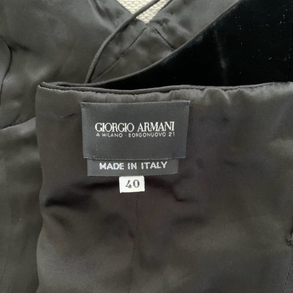 Giorgio Armani Velvet Top - Picture 3 of 4